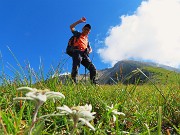 SENTIERO DEI FIORI da Capanna 2000 al Passo di Gabbia -22lu25- FOTOGALLERY